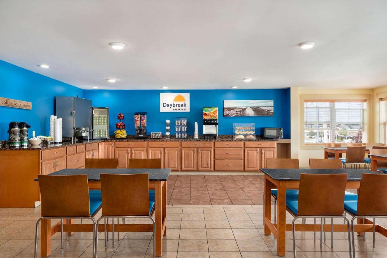 Days Inn By Wyndham Airport/Maine Mall South Portland Eksteriør bilde