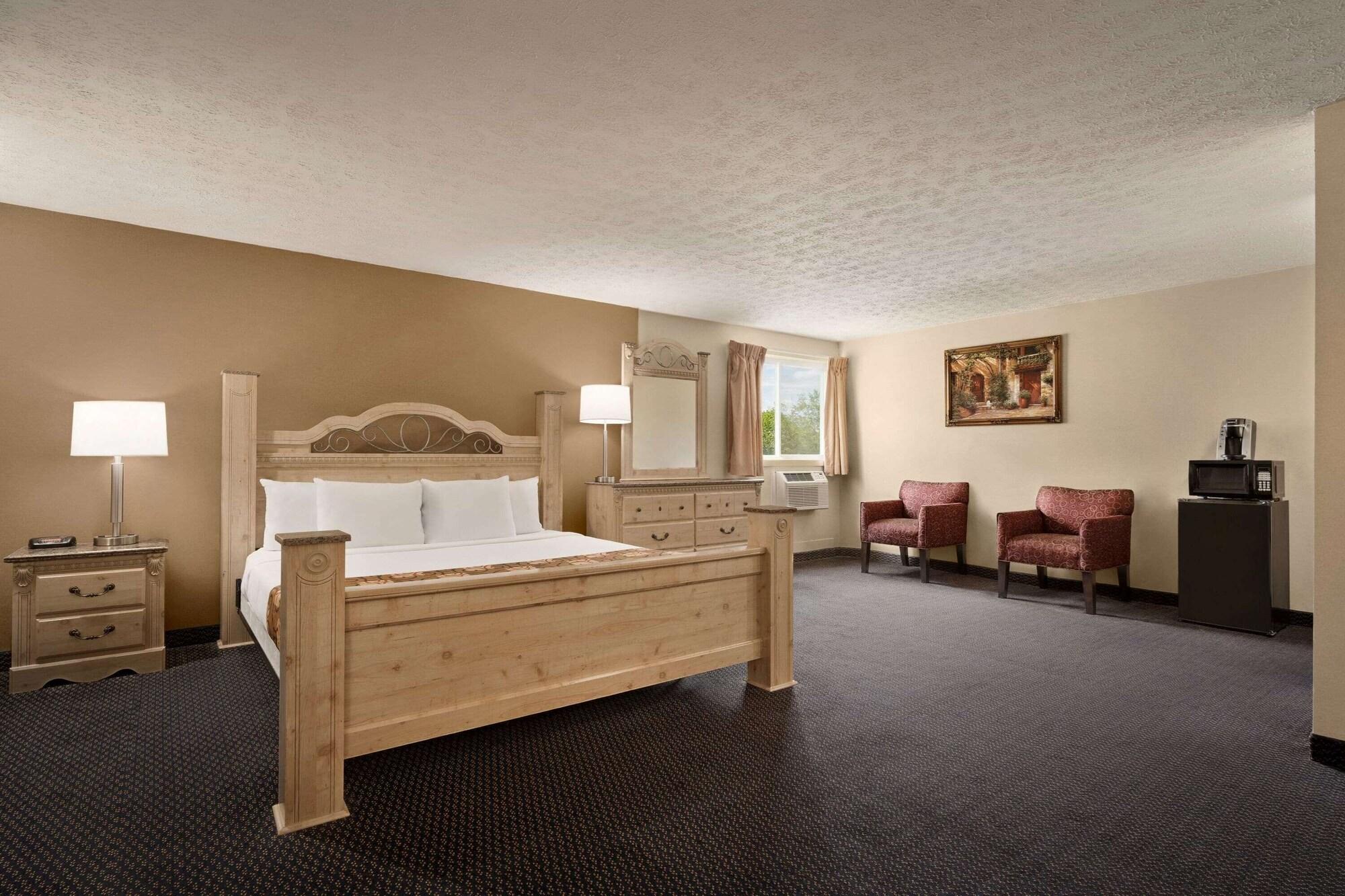 Days Inn By Wyndham Airport/Maine Mall South Portland Eksteriør bilde