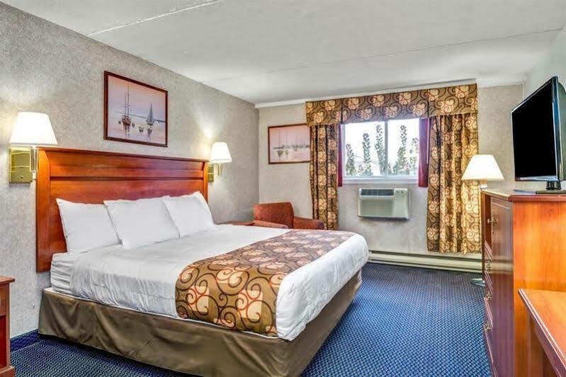 Days Inn By Wyndham Airport/Maine Mall South Portland Eksteriør bilde